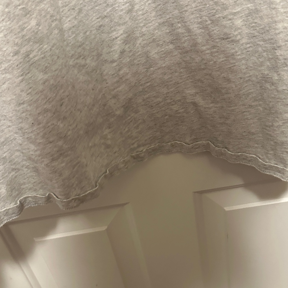 Old Navy Light Gray Tee - Picture 4 of 5